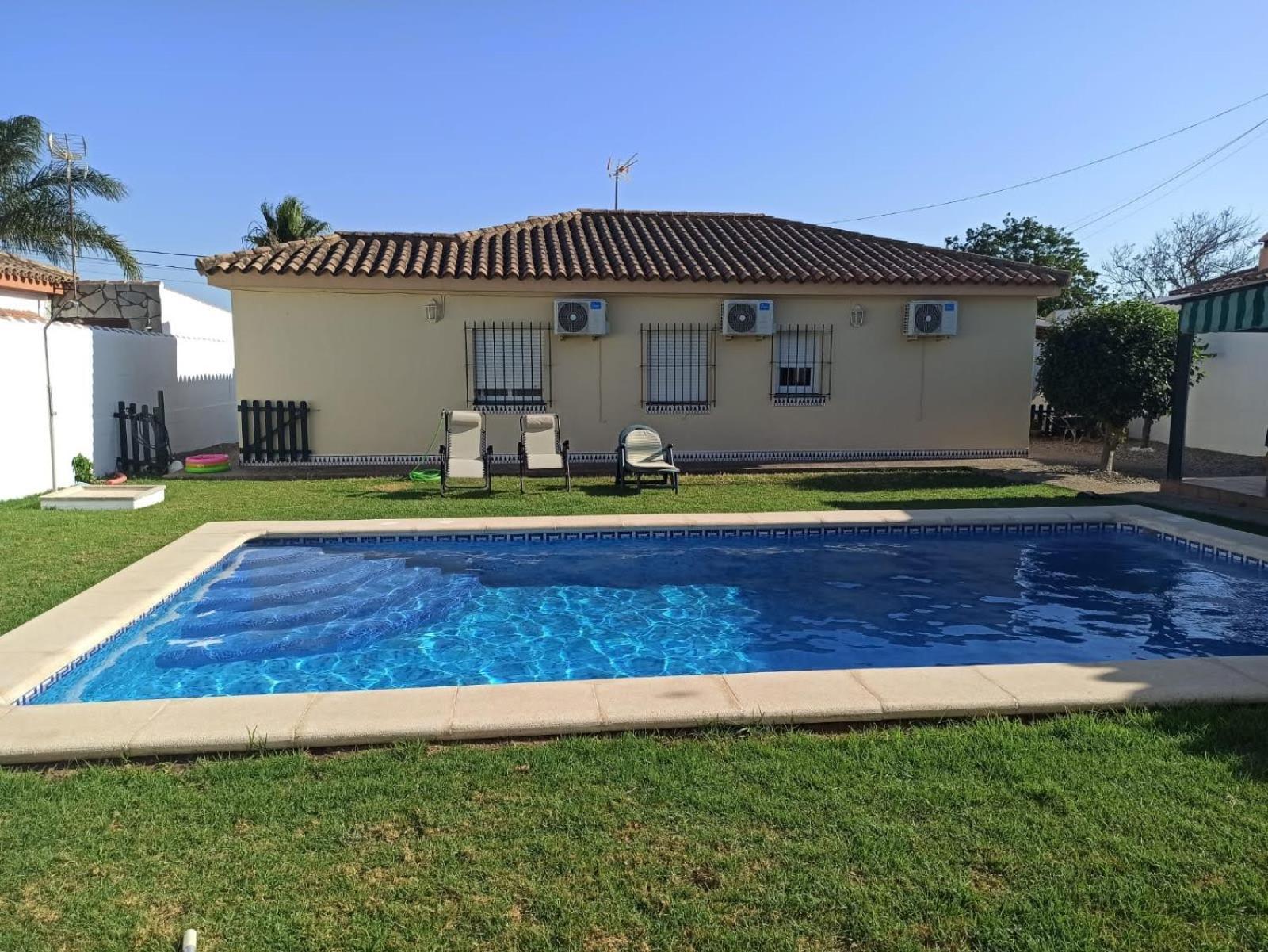 Вілла Casa Chiclana Con Piscina Privada Чиклана-де-ла-Фронтера Екстер'єр фото